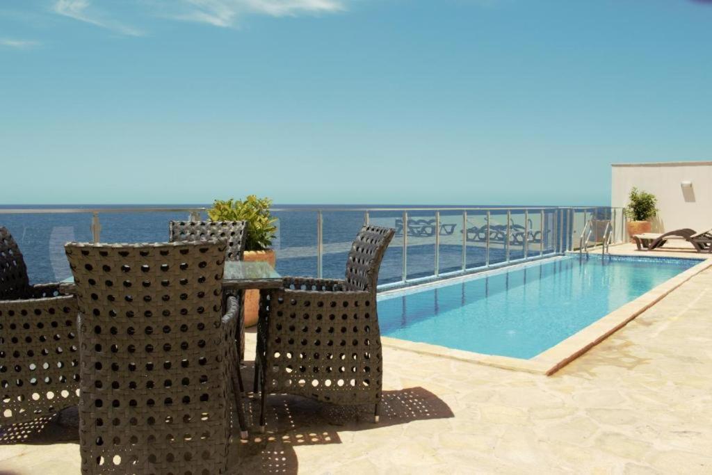 Paradise Beachfront View 2 โดบราวอดา ภายนอก รูปภาพ